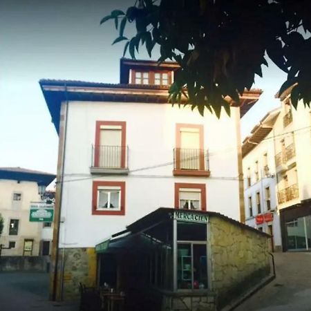 Pension Gijones Onís Екстериор снимка